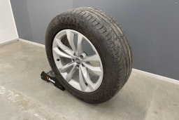 valkoinen Audi Q7 2017 kuva 14.