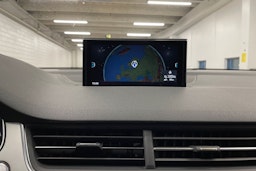 valkoinen Audi Q7 2017 kuva 17.