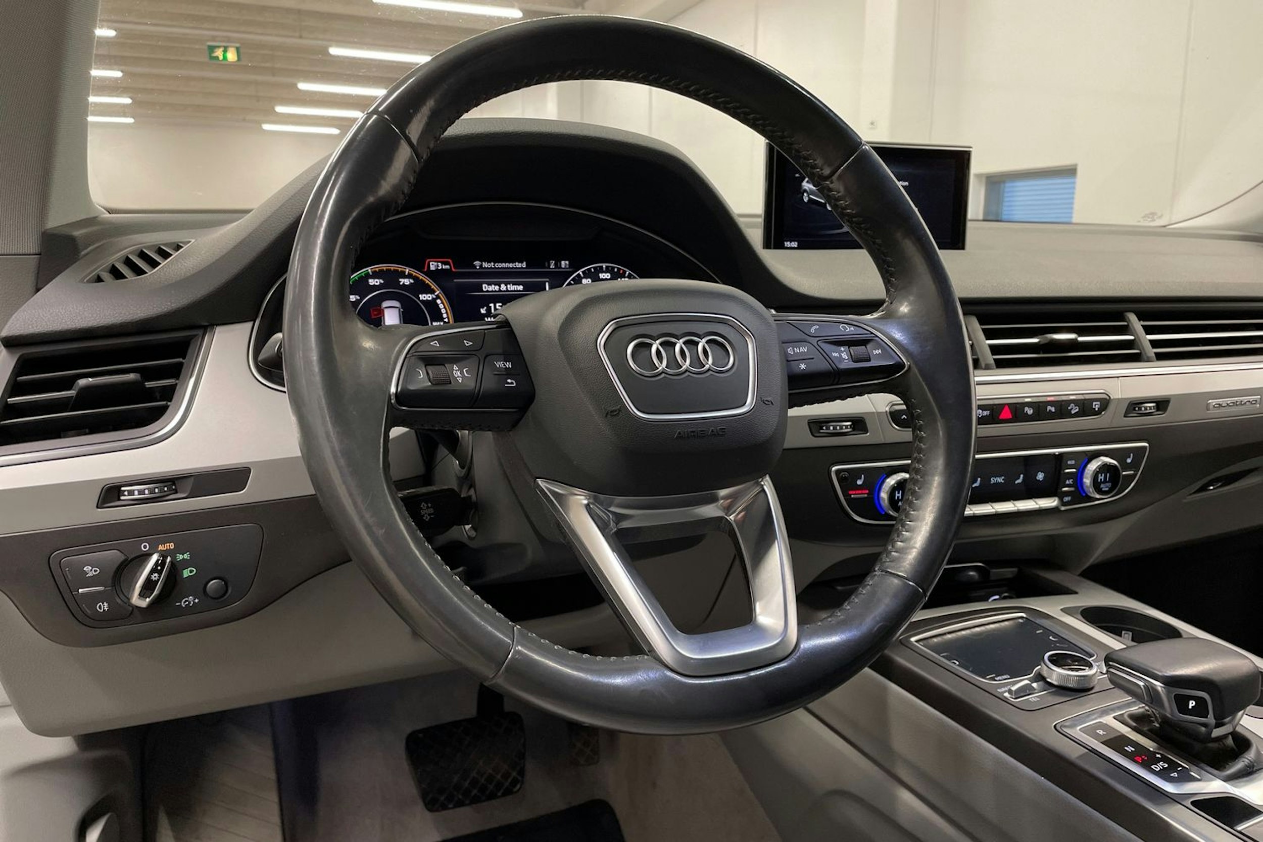 valkoinen Audi Q7 2017 kuva 30.