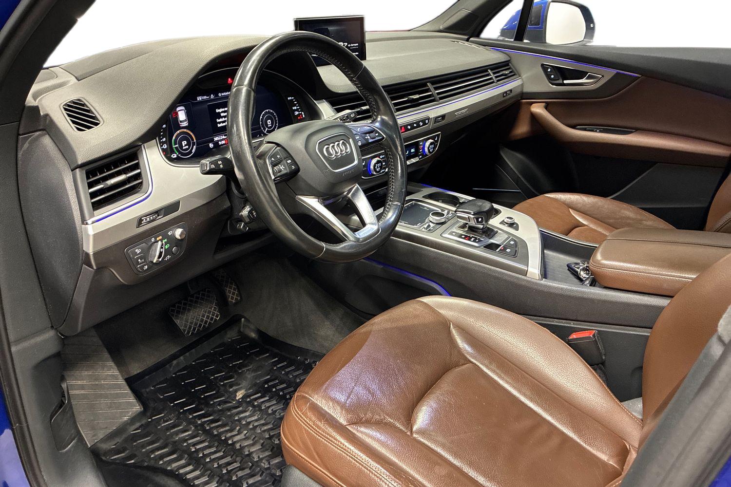 Audi Q7 2017, photo 6/36