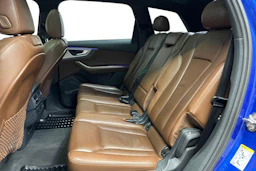 Sininen Audi Q7 2017 kuva 8.