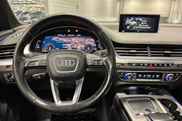 Sininen Audi Q7 2017 kuva 11.