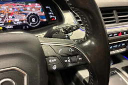 Sininen Audi Q7 2017 kuva 14.