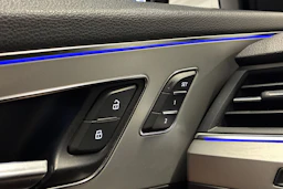 Sininen Audi Q7 2017 kuva 17.