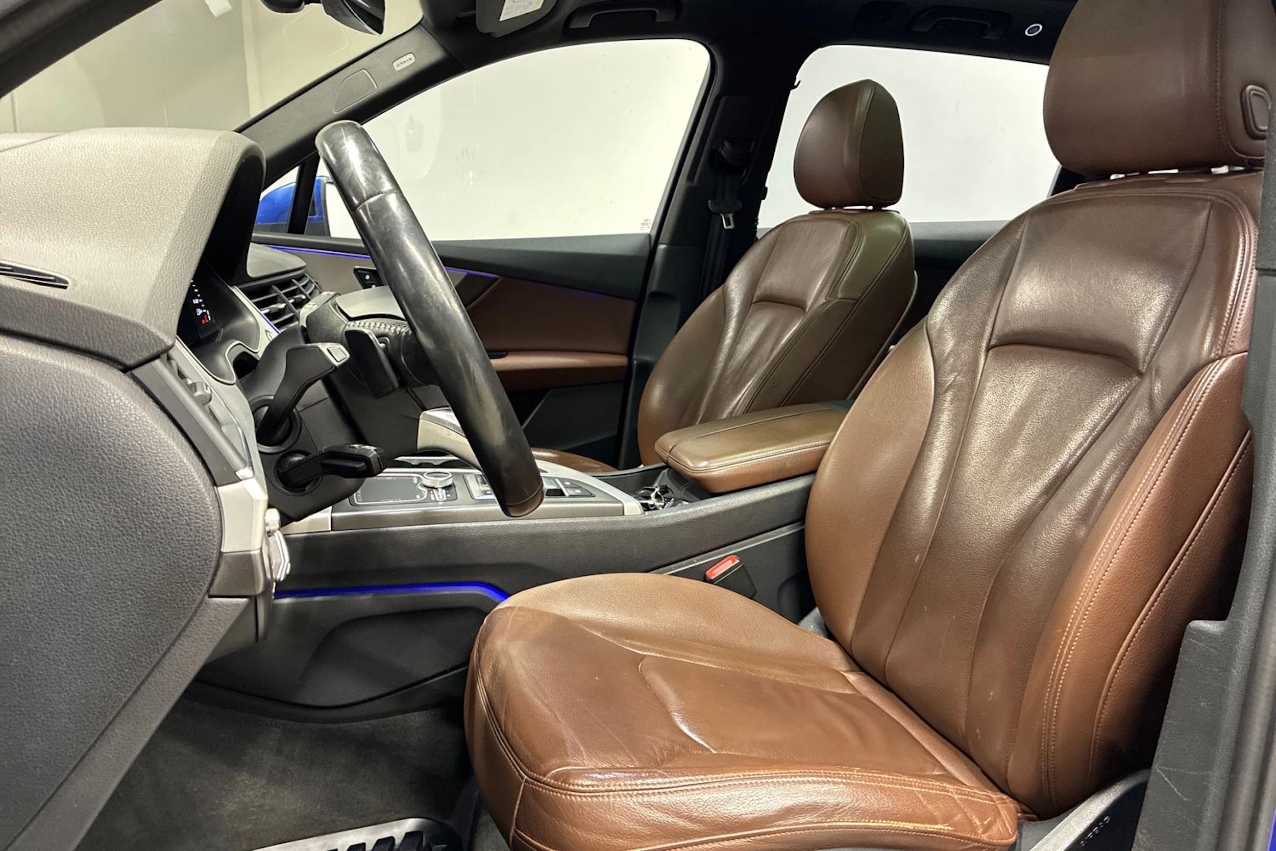 Sininen Audi Q7 2017 kuva 29.
