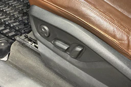 Sininen Audi Q7 2017 kuva 31.