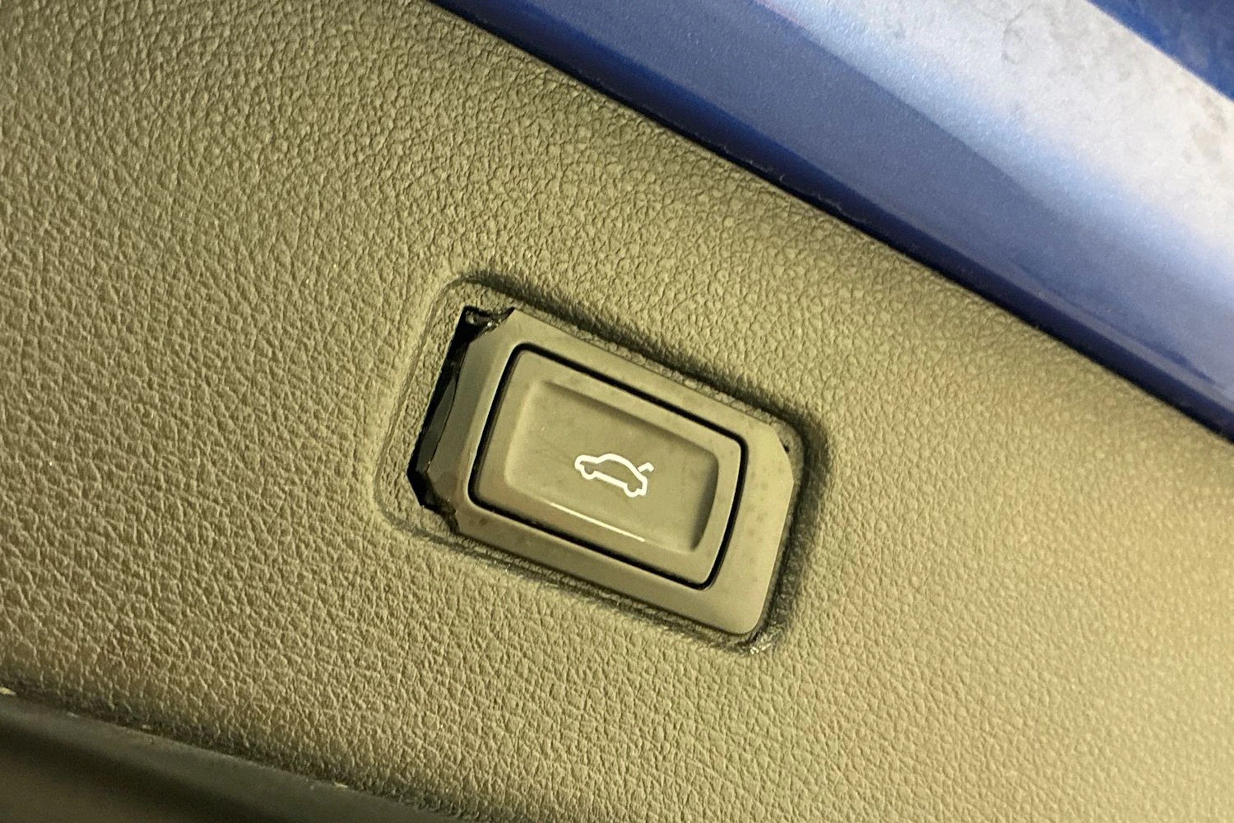 Sininen Audi Q7 2017 kuva 34.