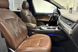Sininen Audi Q7 2017 kuva 35.