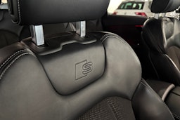 harmaa Audi Q7 2017 kuva 28.