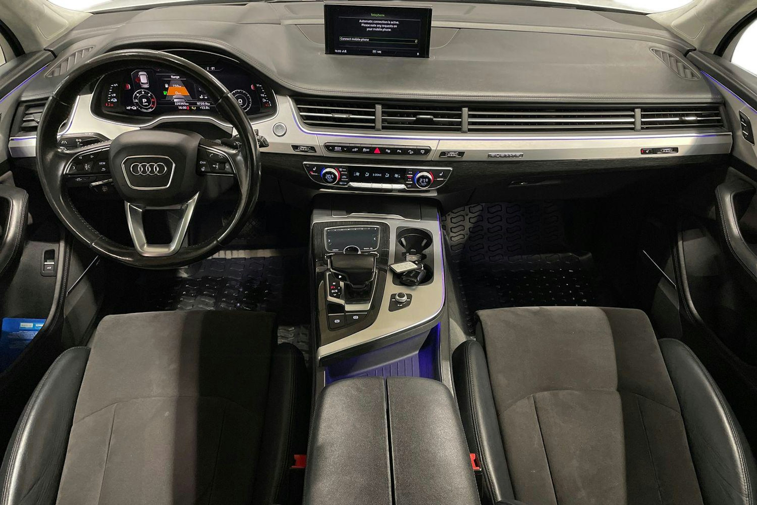 Valkoinen Audi Q7 2017 kuva 9.