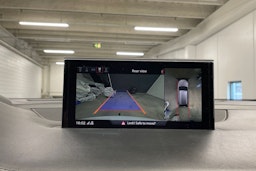 Valkoinen Audi Q7 2017 kuva 21.