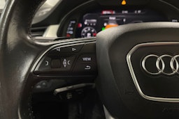 Valkoinen Audi Q7 2017 kuva 24.