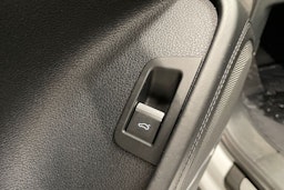 Valkoinen Audi Q7 2017 kuva 26.