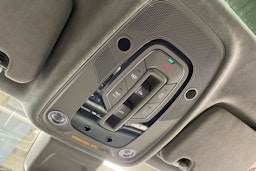 Valkoinen Audi Q7 2017 kuva 29.