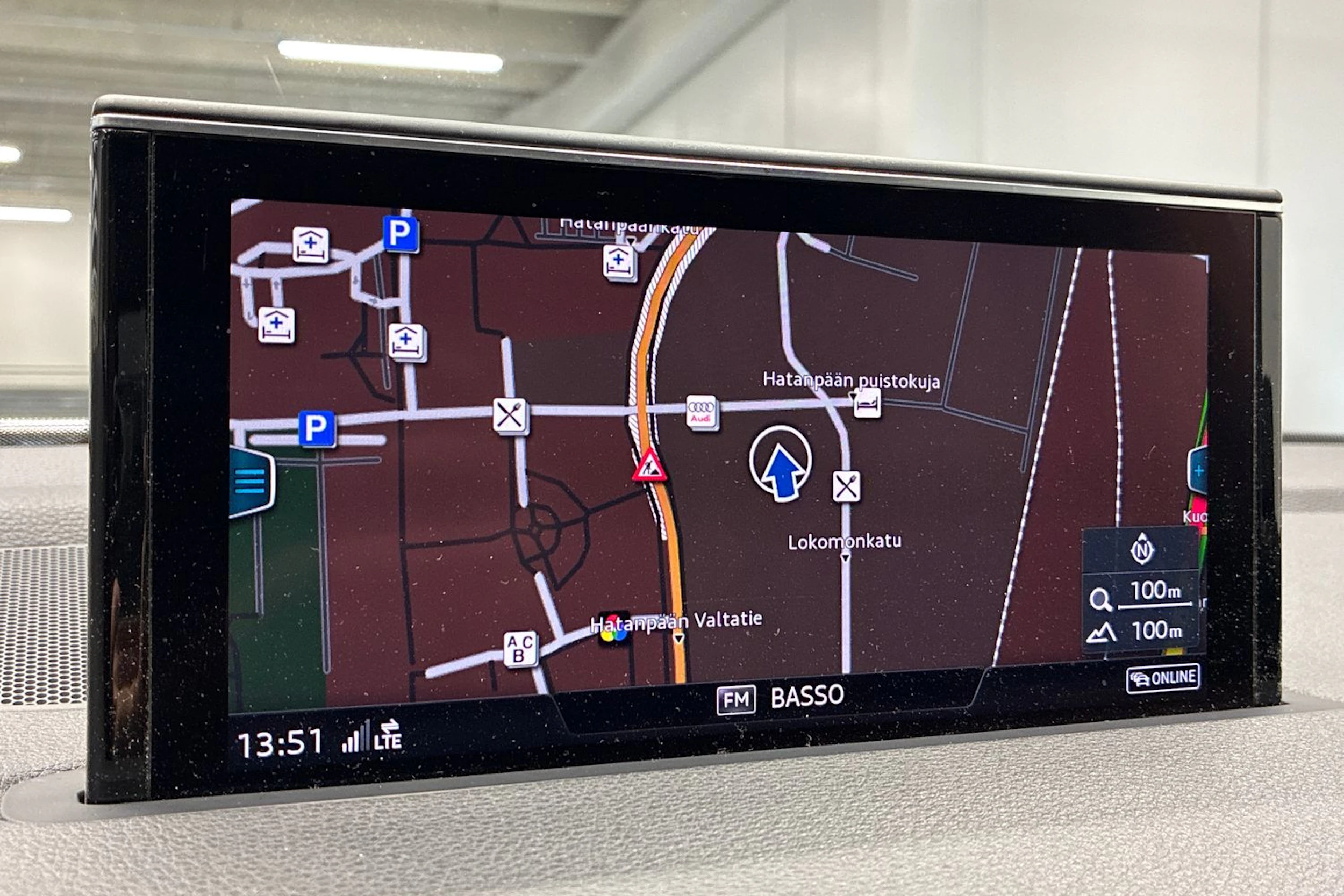 musta Audi Q7 2018 kuva 24.