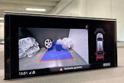 musta Audi Q7 2018 kuva 25.