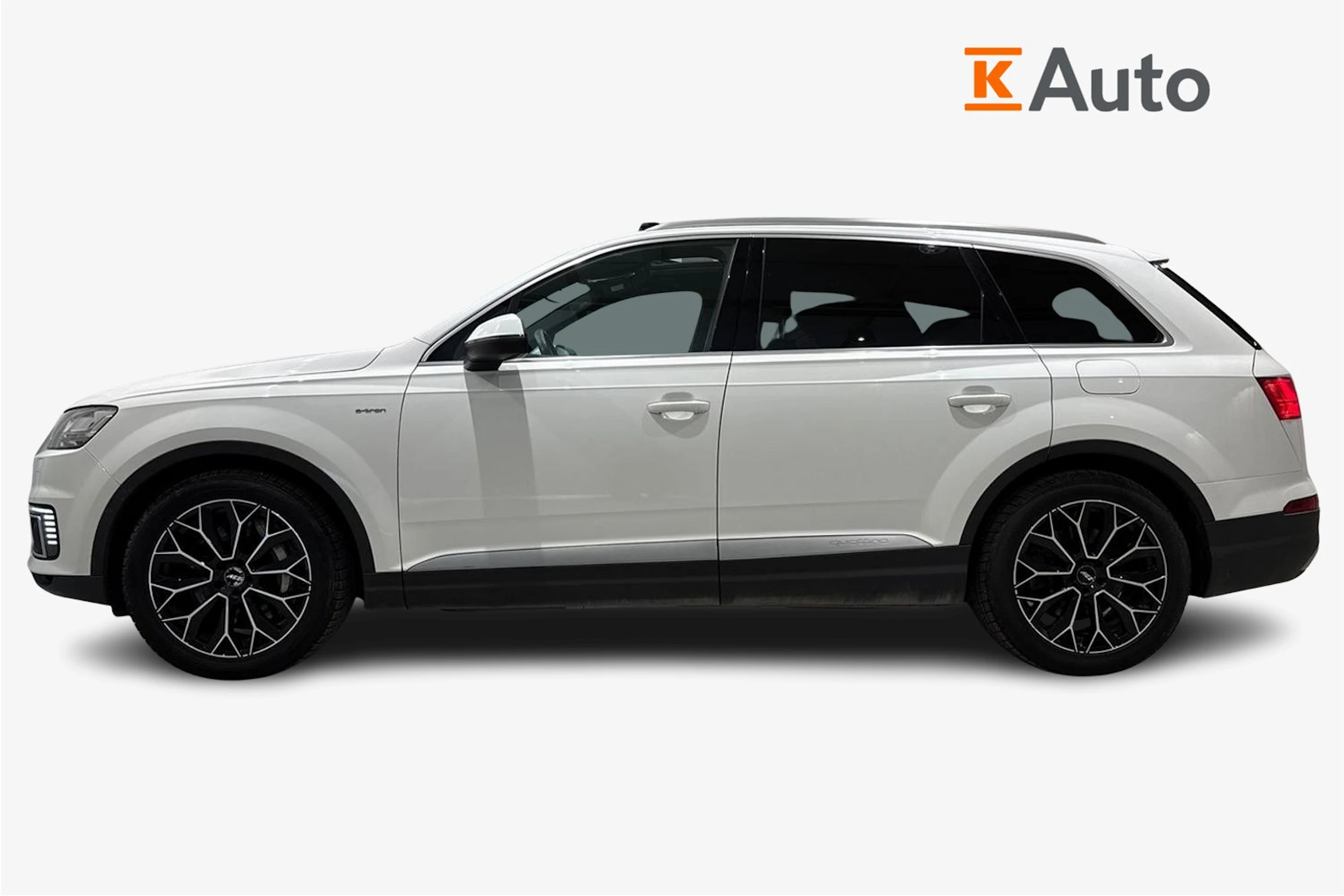 valkoinen Audi Q7 2017 kuva 7.