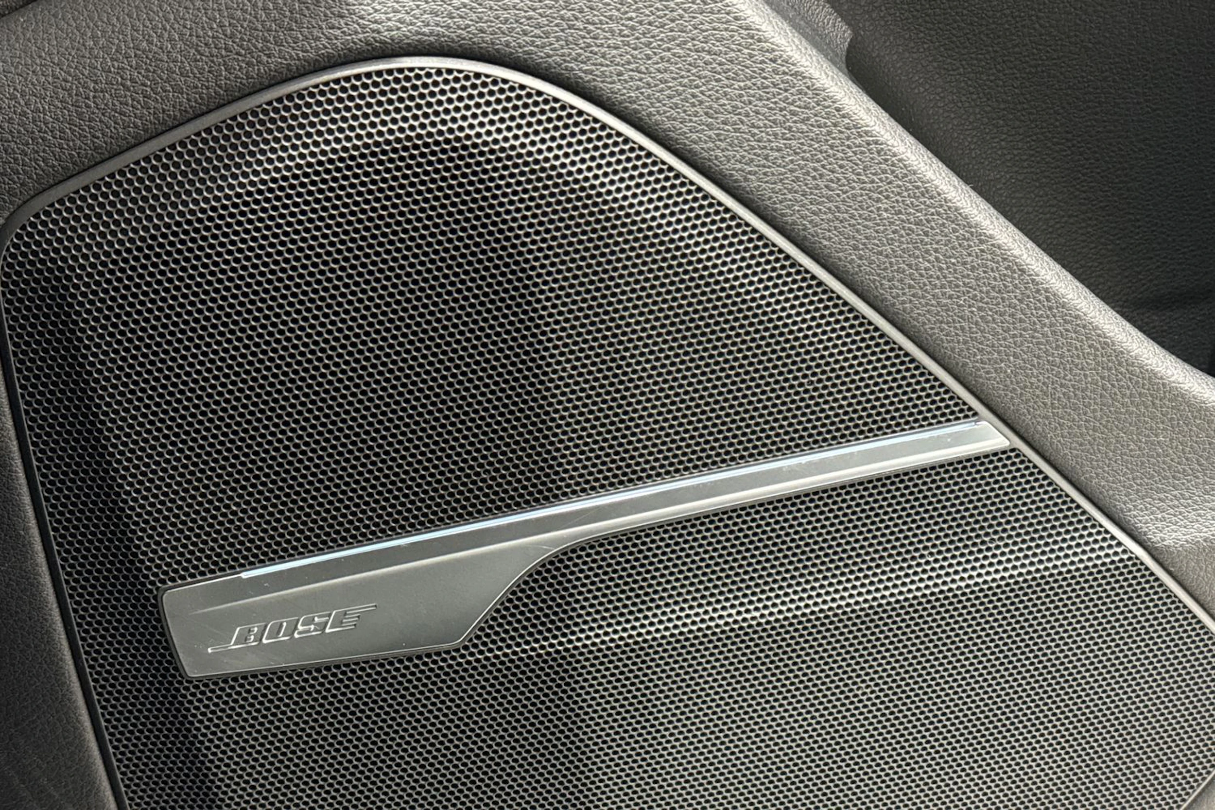 valkoinen Audi Q7 2017 kuva 22.