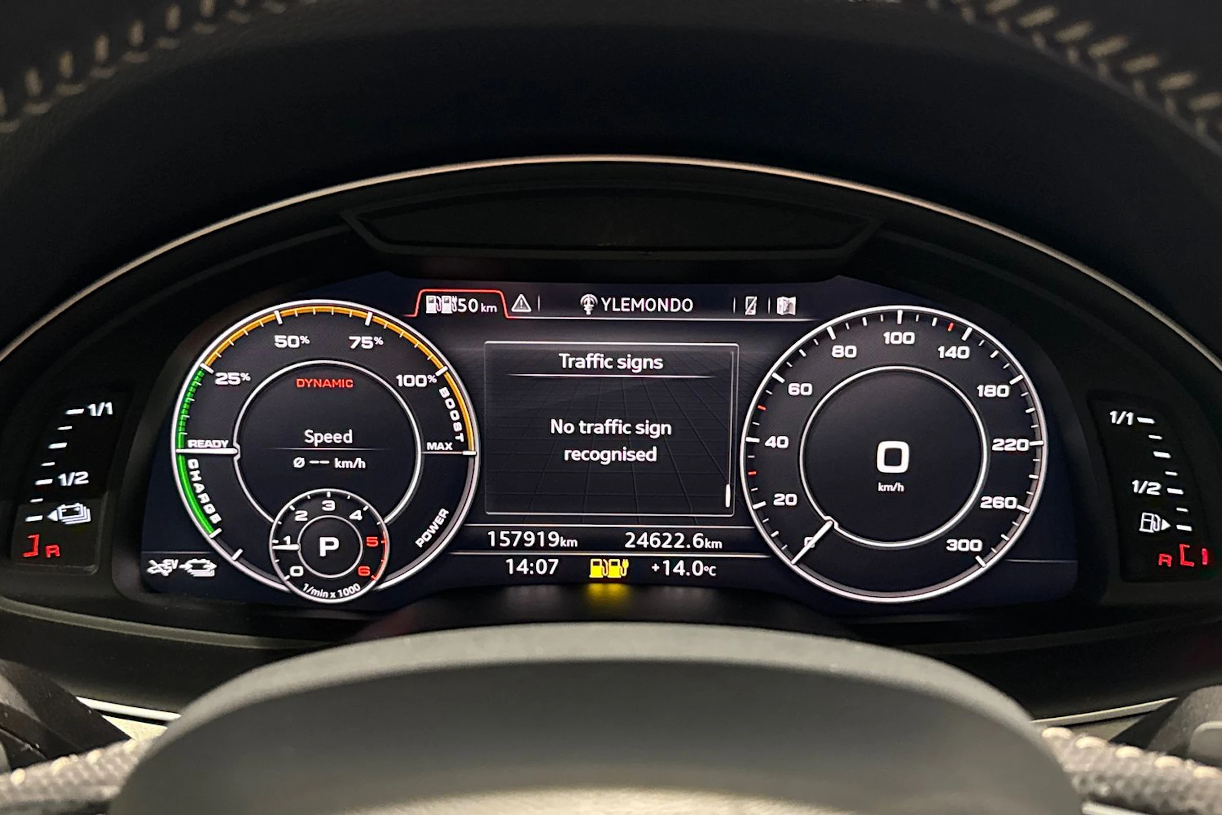 valkoinen Audi Q7 2017 kuva 24.