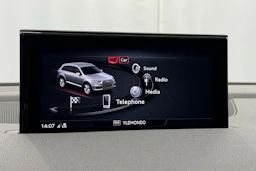 valkoinen Audi Q7 2017 kuva 26.