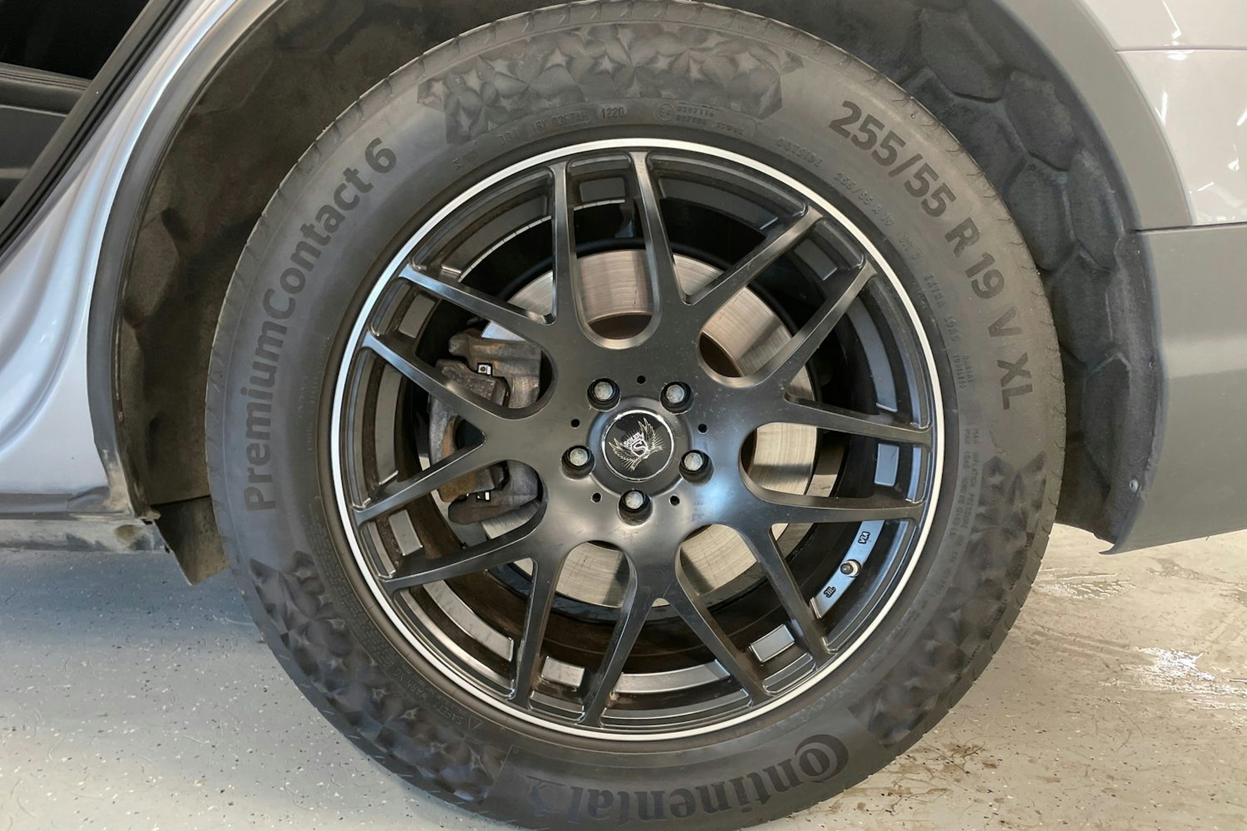 Hopea Audi Q7 2017 kuva 13.