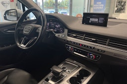 Hopea Audi Q7 2017 kuva 16.