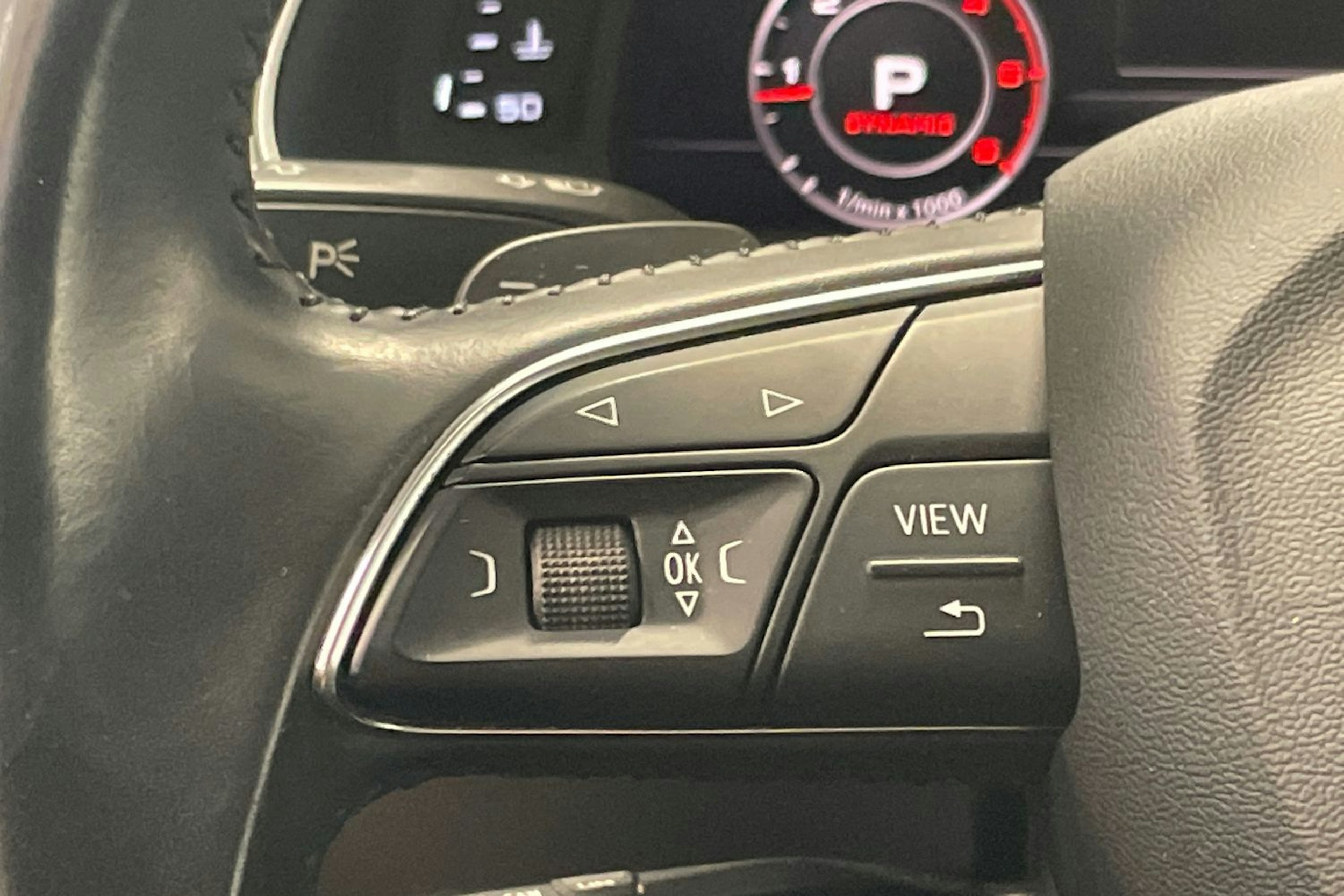 Hopea Audi Q7 2017 kuva 18.