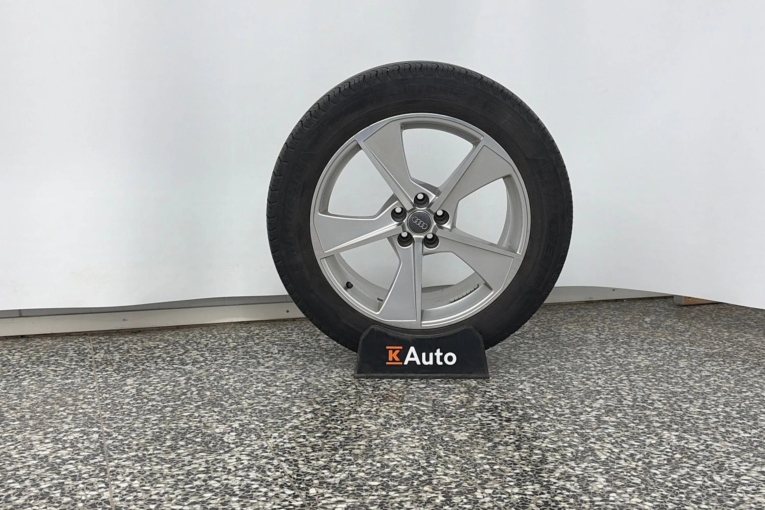 Hopea Audi Q7 2017 kuva 10.