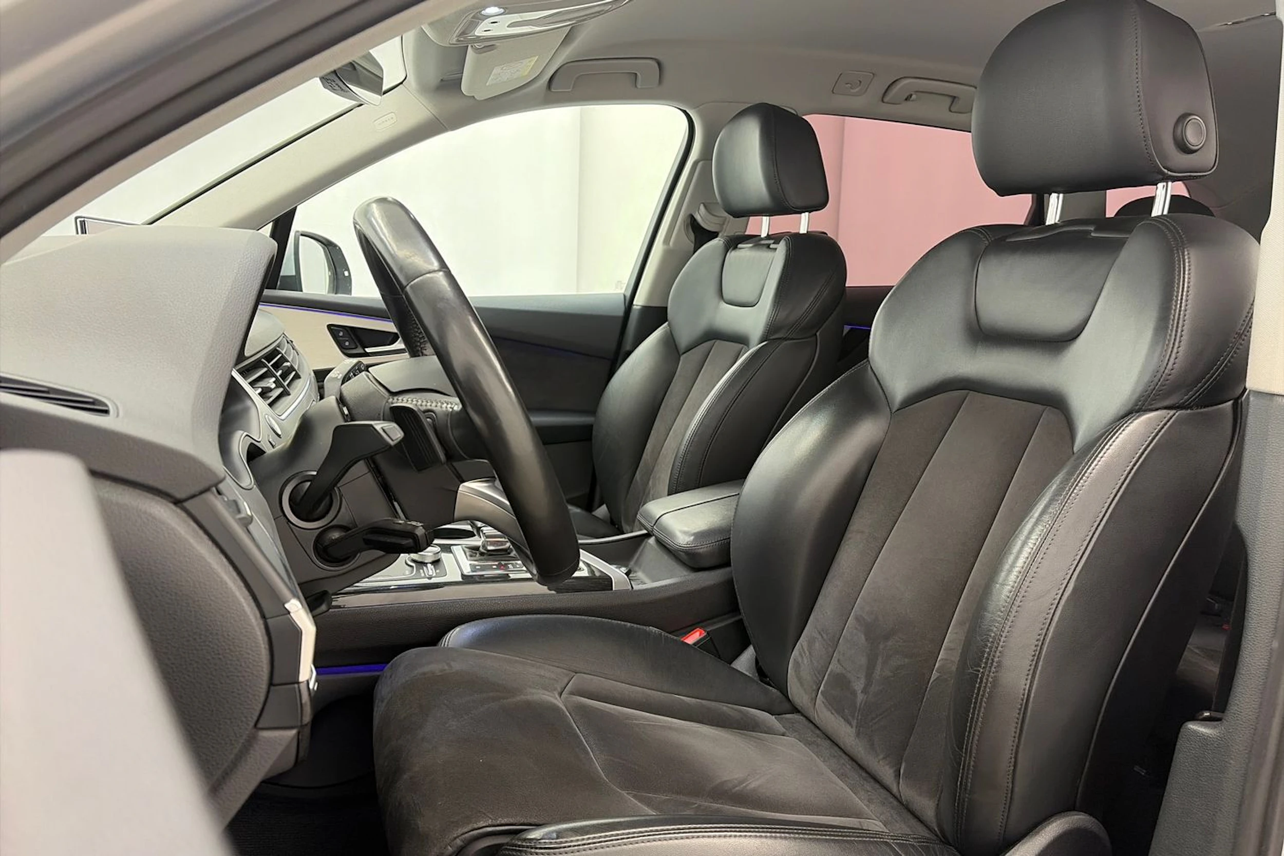 Hopea Audi Q7 2017 kuva 14.
