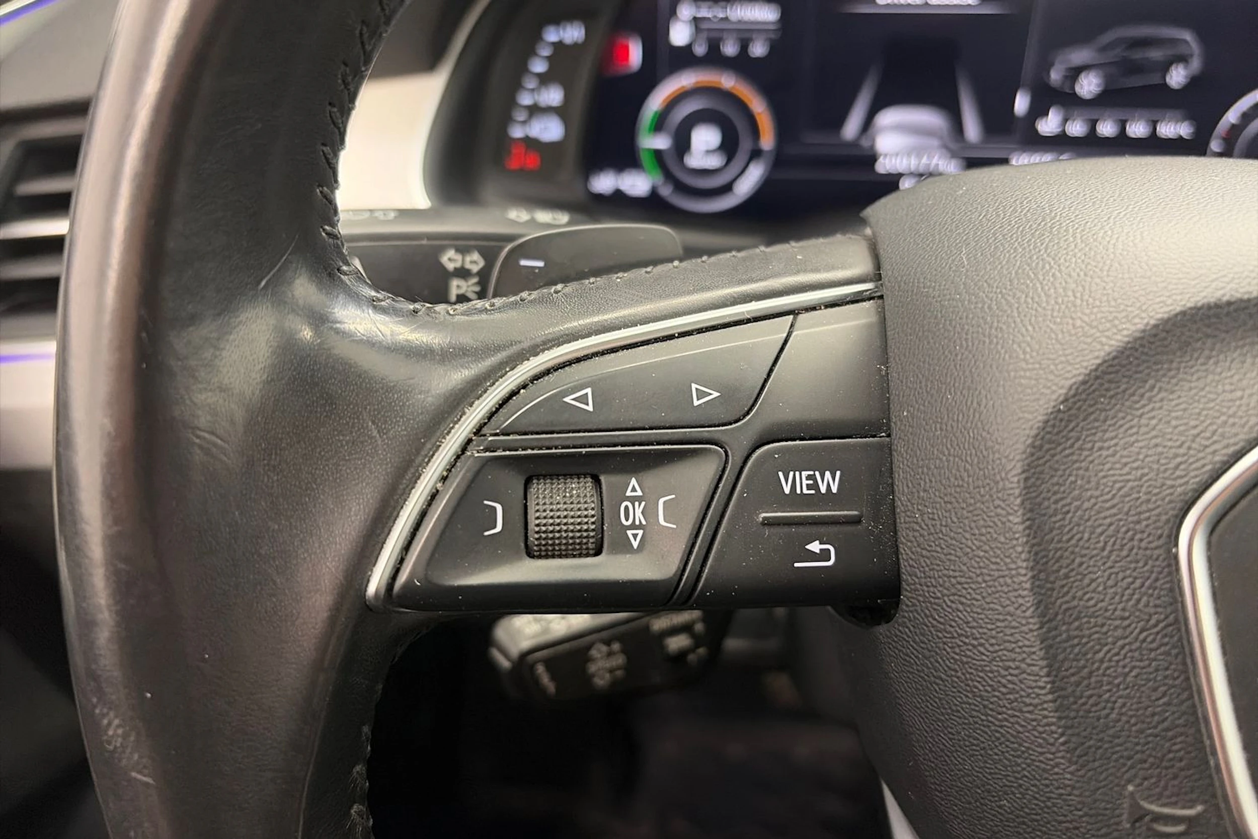 Hopea Audi Q7 2017 kuva 18.
