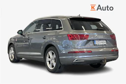 harmaa Audi Q7 2017 kuva 2.