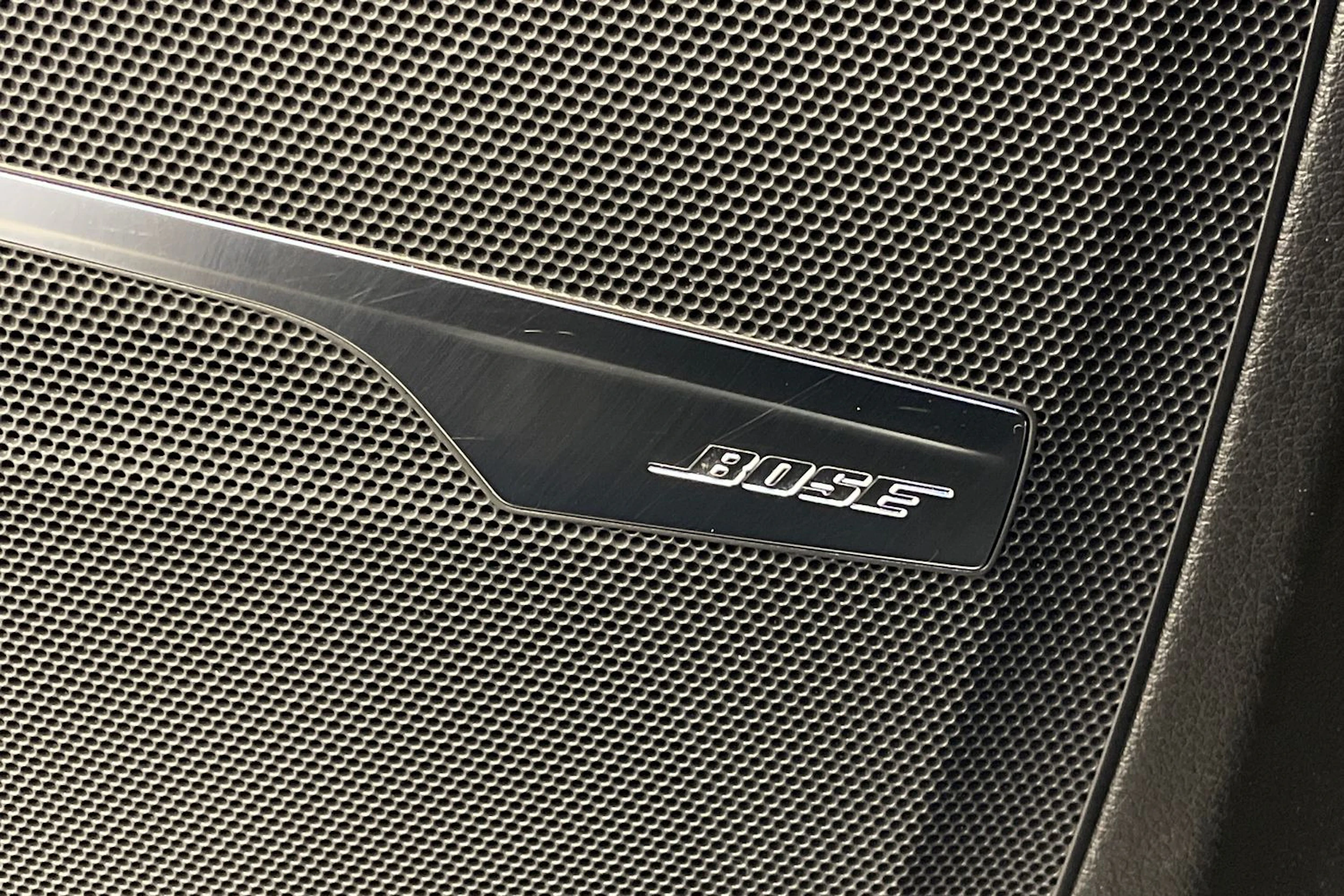 harmaa Audi Q7 2017 kuva 22.