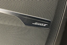 harmaa Audi Q7 2017 kuva 22.