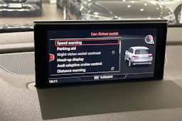 harmaa Audi Q7 2017 kuva 27.