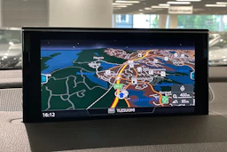 harmaa Audi Q7 2017 kuva 30.