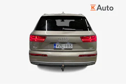 ruskea (beige) Audi Q7 2017 kuva 3.