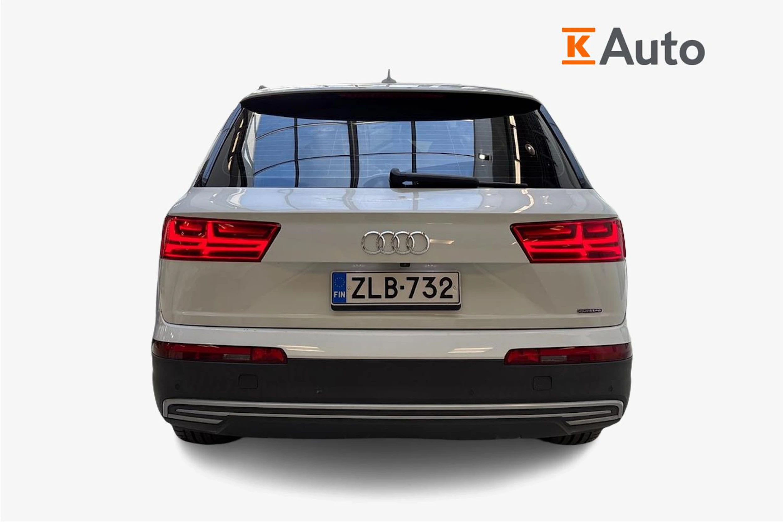 valkoinen Audi Q7 2017 kuva 3.