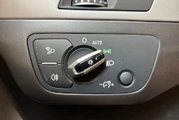 valkoinen Audi Q7 2017 kuva 20.
