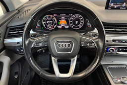 valkoinen Audi Q7 2017 kuva 21.