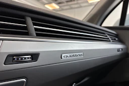valkoinen Audi Q7 2017 kuva 29.