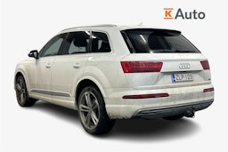 valkoinen Audi Q7 2017 kuva 2.