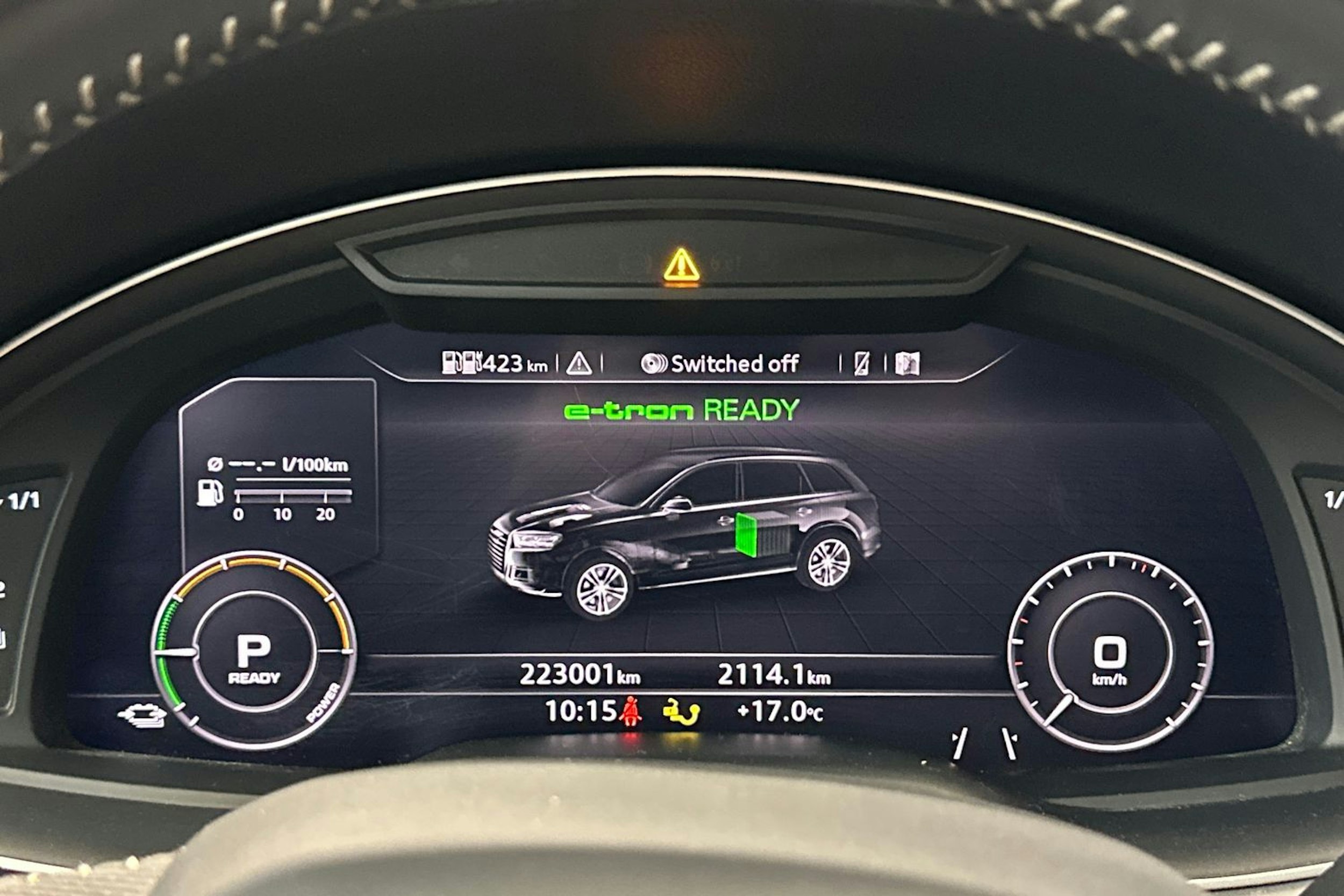 valkoinen Audi Q7 2017 kuva 12.