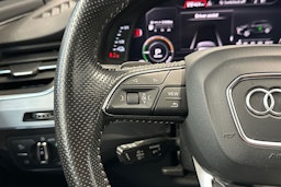 valkoinen Audi Q7 2017 kuva 13.