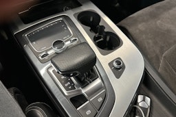 valkoinen Audi Q7 2017 kuva 20.