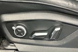 valkoinen Audi Q7 2017 kuva 22.