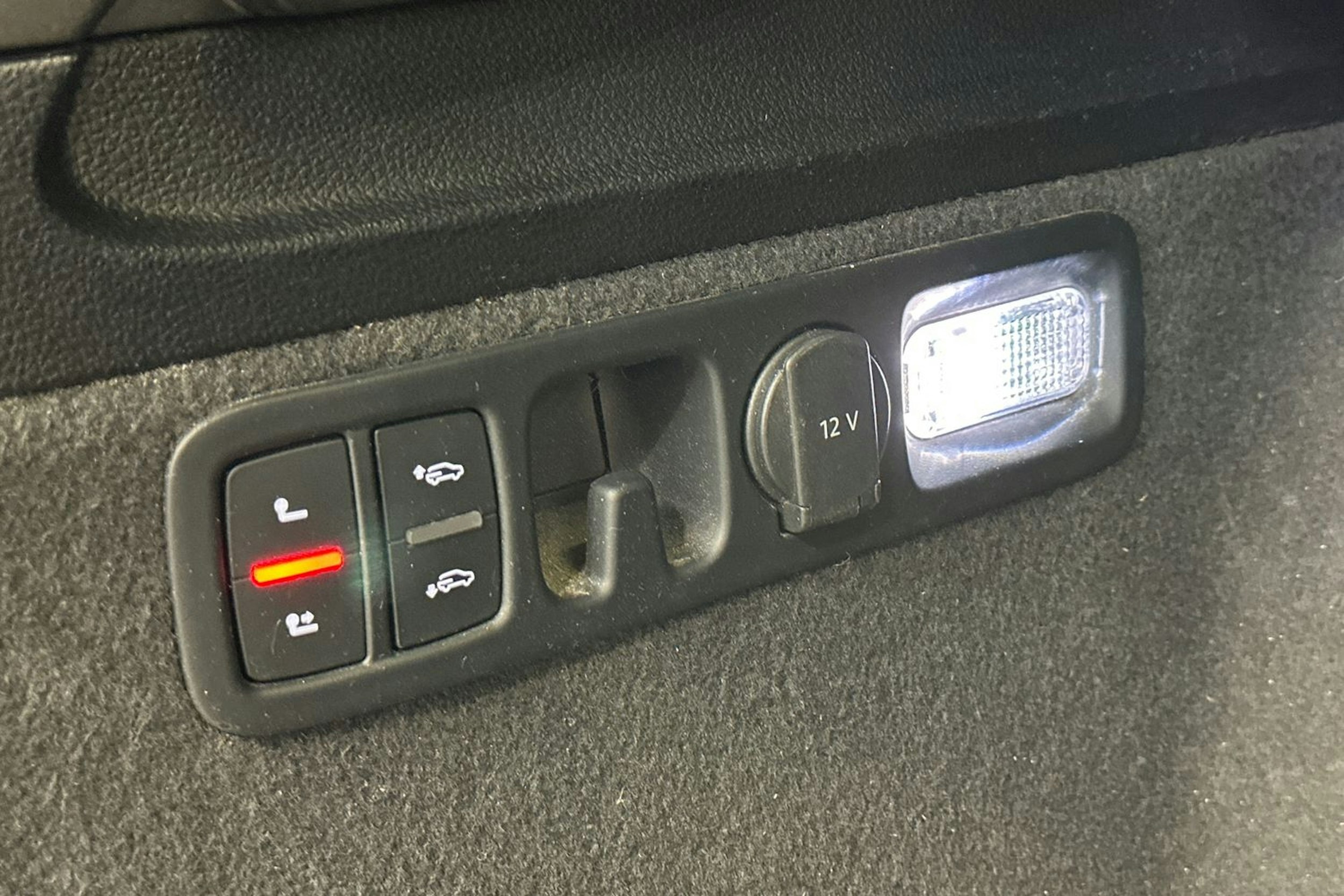 valkoinen Audi Q7 2017 kuva 25.