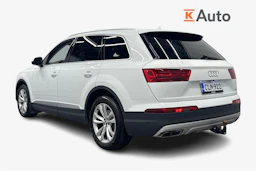 valkoinen Audi Q7 2018 kuva 2.