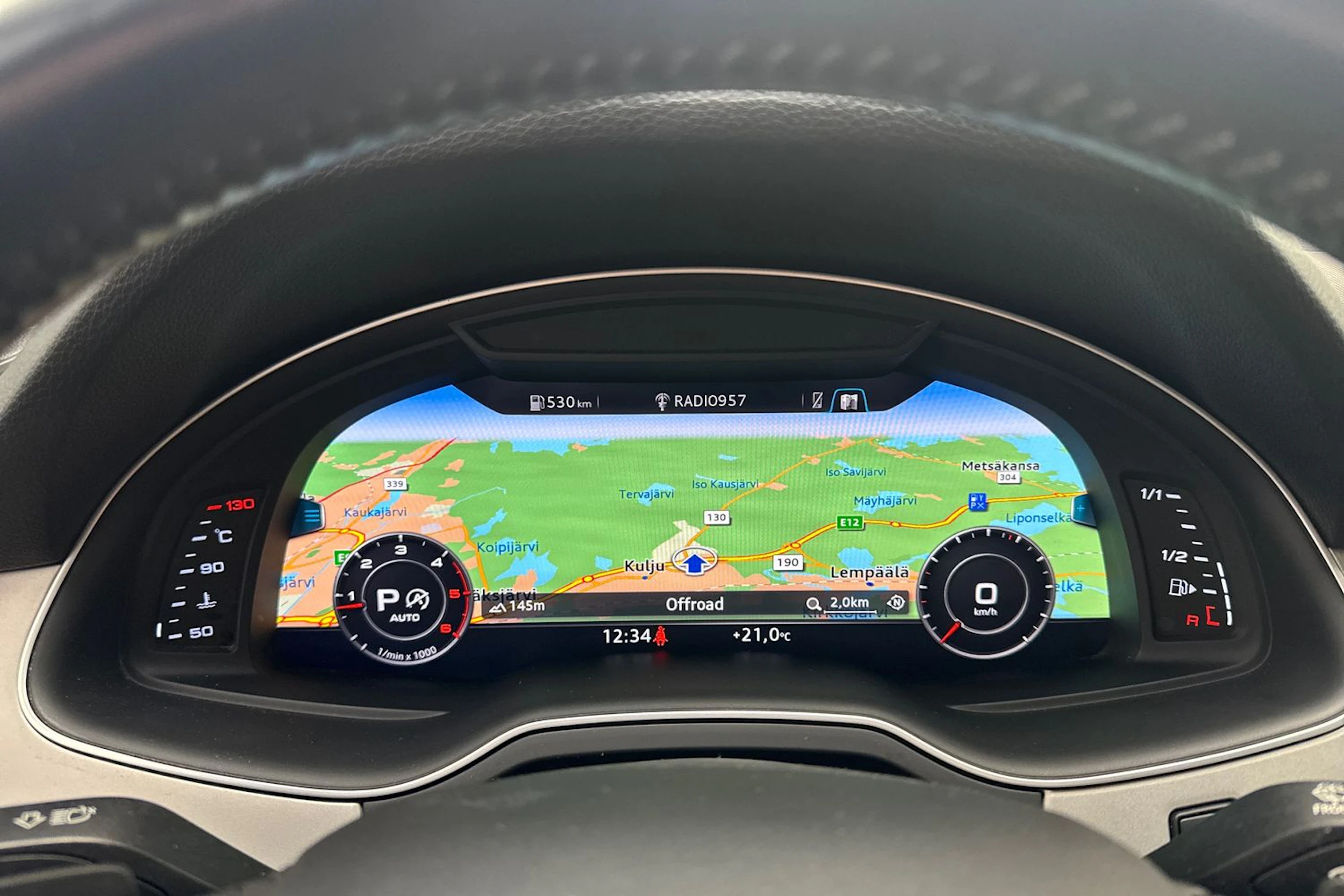 valkoinen Audi Q7 2018 kuva 18.