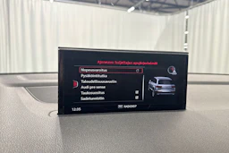 valkoinen Audi Q7 2018 kuva 24.