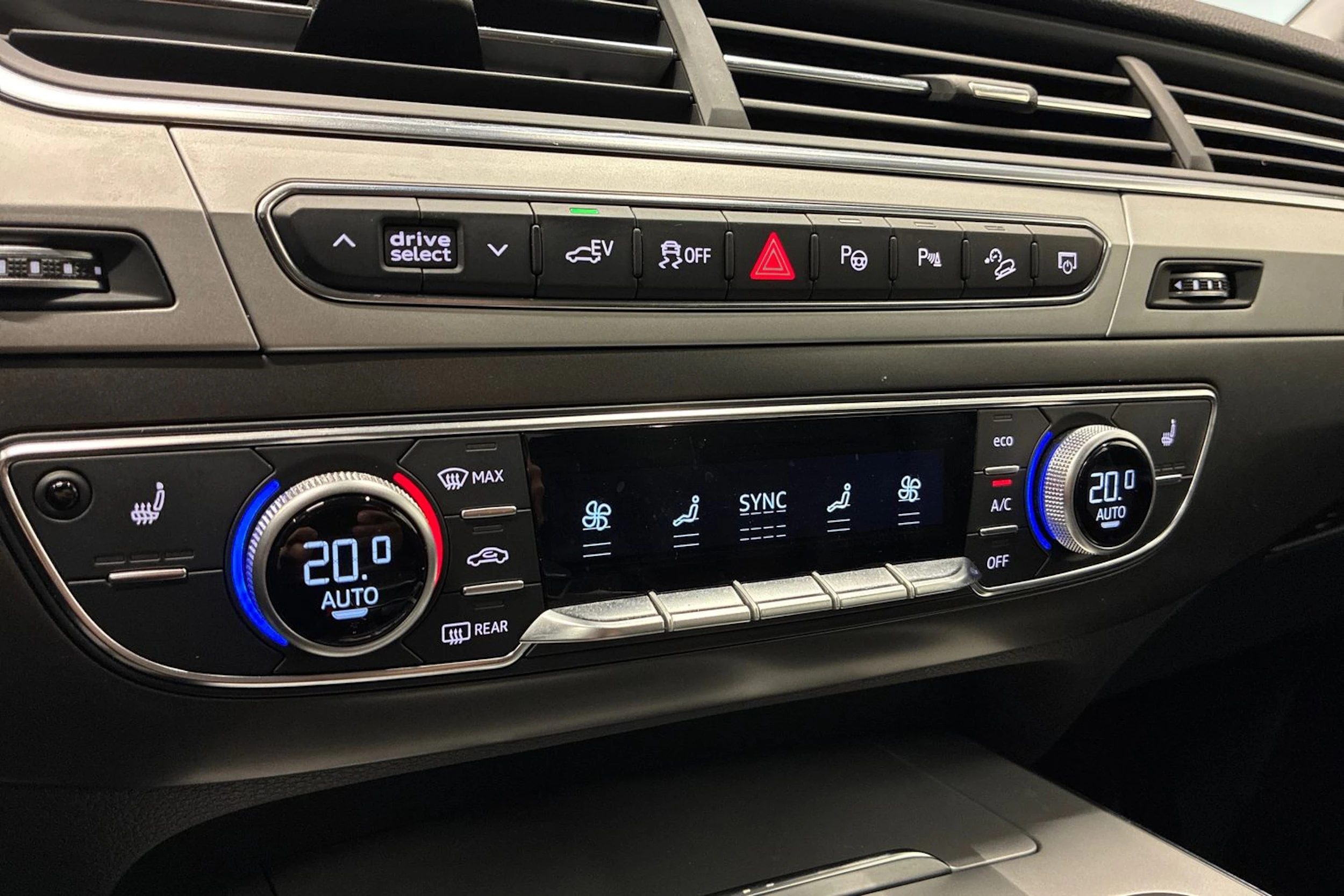hopea Audi Q7 2018 kuva 21.